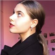 Studentessa del liceo Classico offre ripetizioni e aiuto compiti di latino, anche tramite lezioni online